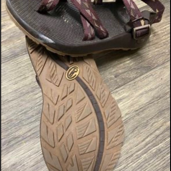 Men’s Chacos size 9 main image 5